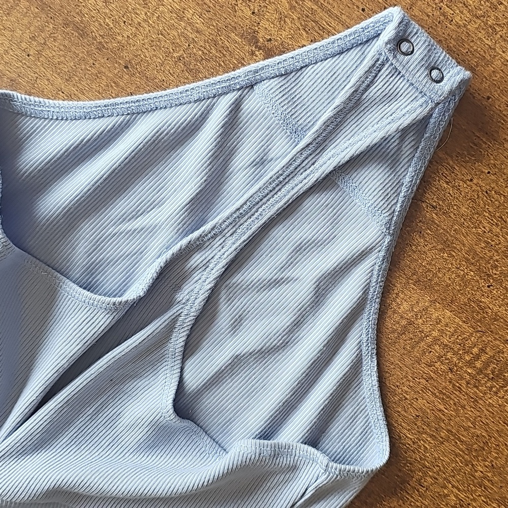 NWT Abercrombie & Fitch Body Suit, Light Blue, Size Medium - Picture 7 of 8